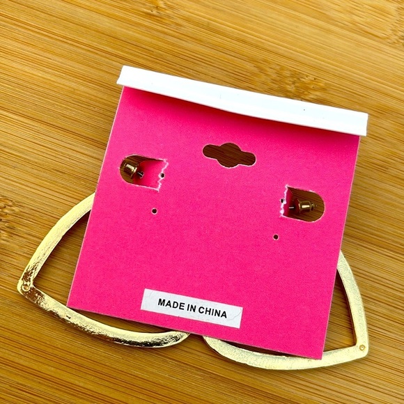Brand New Isaac Mizrahi Gold Tone & Red Heart Shaped Drop Earrings Valentines - Picture 10 of 11